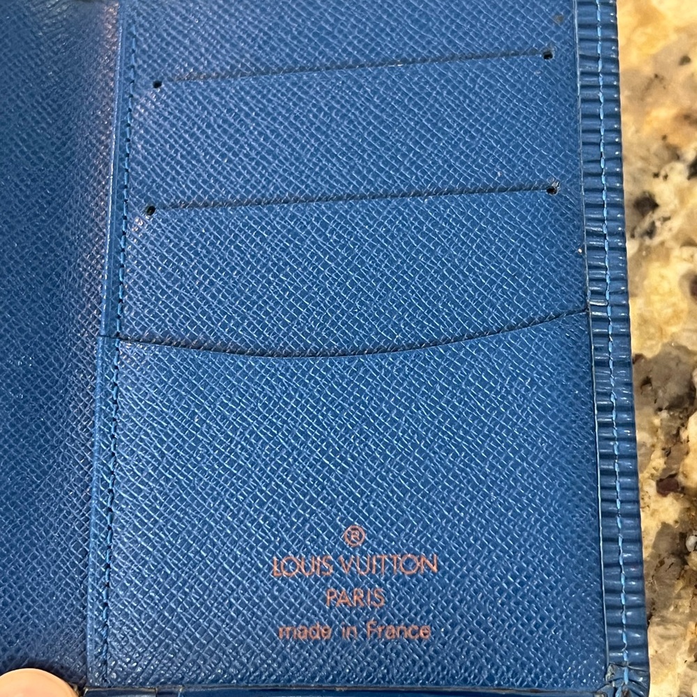 Louis Vuitton Blue Epi Card Holder pocket organizer - Picture 3 of 7